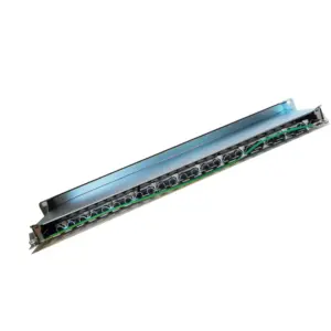 Panneau de brassage rack 19''. 24 ports RJ45. cat.6. Blindé
