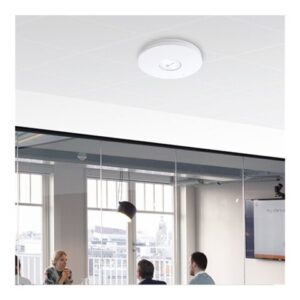 Borne Wi-Fi 6 TP-Link Omada AX1800 gestion Cloud Omada PoE